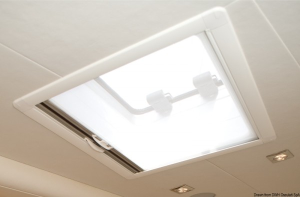 Roller blackout blind and flyscreen DOMETIC Recessed SkyScreen – recessed installation to fit flush